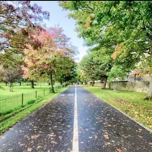 By The Meadows, Close To Centre EDI