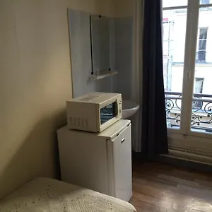Au Royal Mad Hotel Paříž